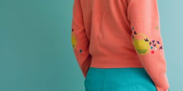 The knitwear trend that turns torn clothes into statement pieces