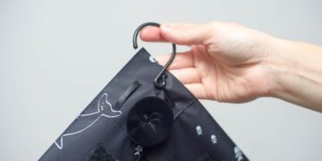 The Handi Portable Blackout Blind