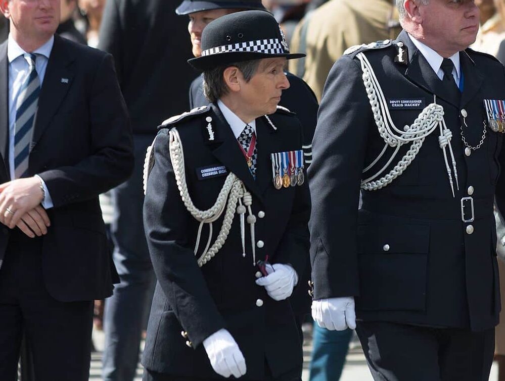 Met Police to investigate 'number' of Downing Street parties .