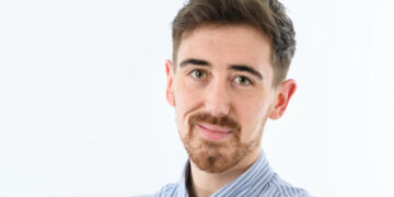 Research says cash-conscious diners ditching restaurants for deliveries