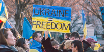 How to help Ukrainian people: five things you can do at home