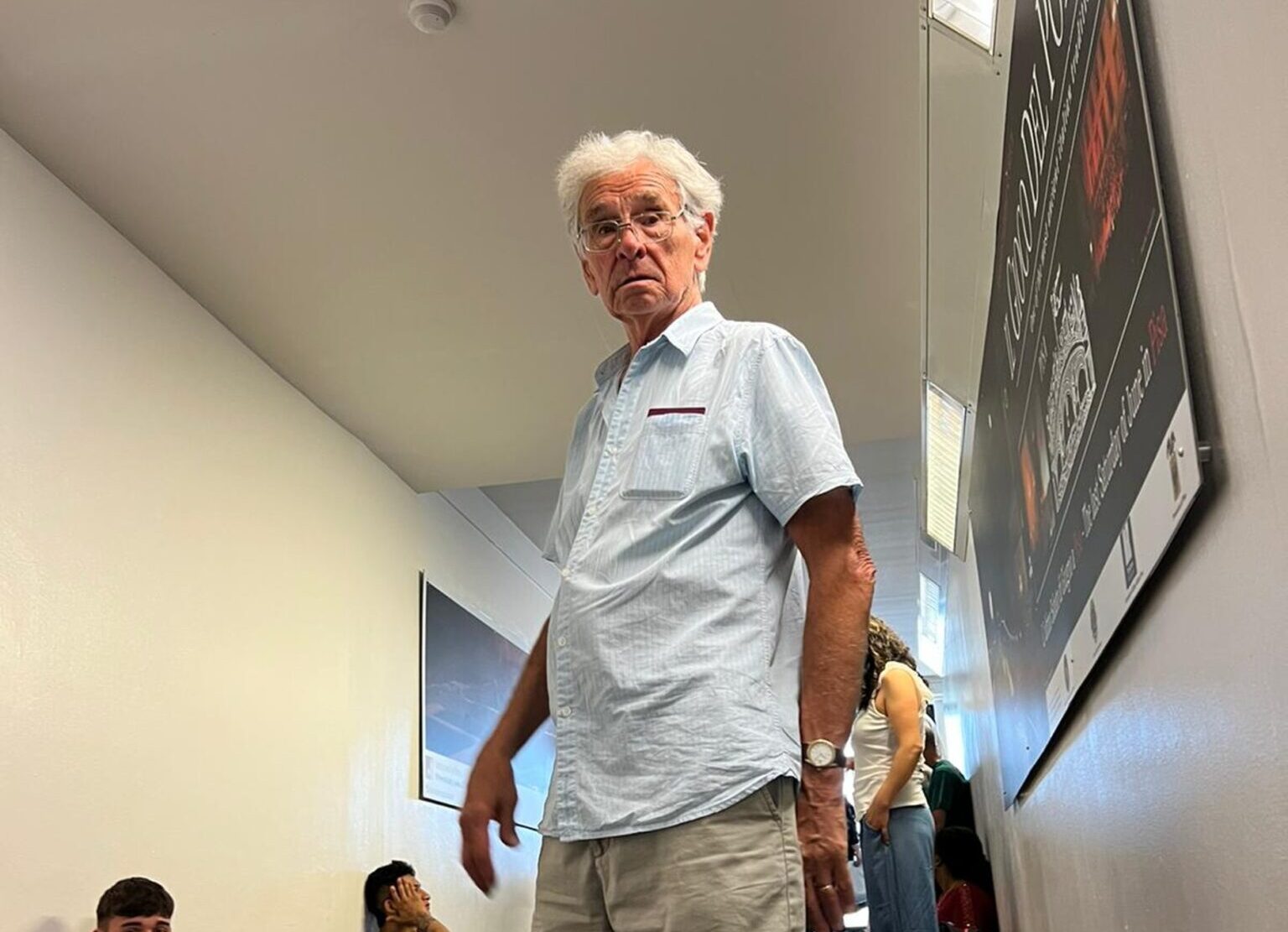 EasyJet customers allegedly locked in sweltering tunnel without water