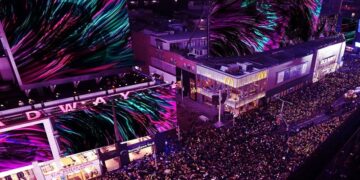 Thousands of web3 anonymous hackers trying to mess with interactive art in New York Times Square?