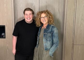 Kelly Hoppen CBE joins the UK’s Chief Youth Officer on the New Series of “My Duvet Flip” to Inspire Young People