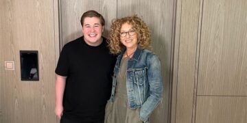 Kelly Hoppen CBE joins the UK’s Chief Youth Officer on the New Series of “My Duvet Flip” to Inspire Young People