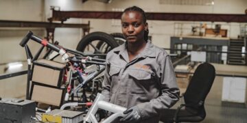 Women made: Africa’s electric motorbike revolution - Positive News