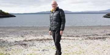 Call for monitoring as oceans reach near permanent heatwave 