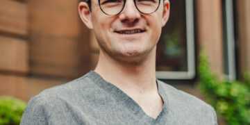 Top dental group recruits two experts to further its expansion goals