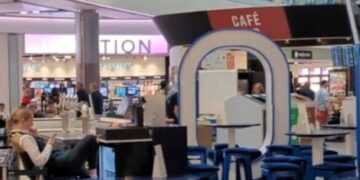 Video shows alcohol free bar devoid of customers at Dublin Airport