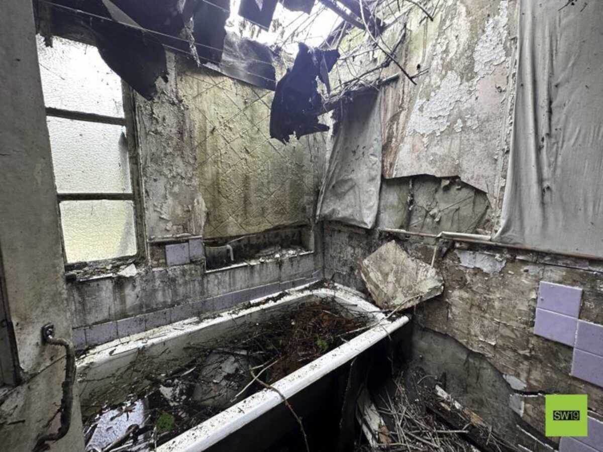 Hellhole house advertised as blank canvas on sale for nearly £700k