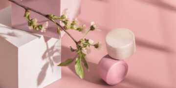 This company makes cosmetics packaging materials that leave no microplastics behind