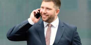 Former Estonian soldier launches Dundee stock market start-up