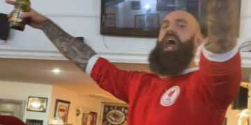 Footy fans divided by Liverpool supporter "bullying tourist"