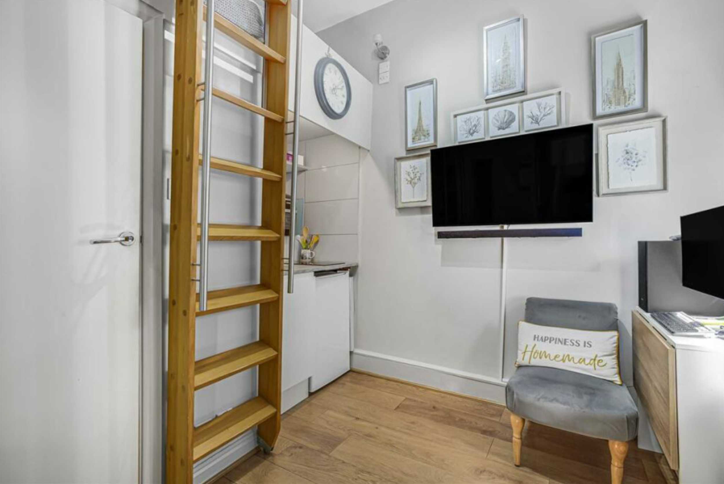 House-hunters left appalled as London "prison cell" flat measuring just 10ft wide hits market for eye-watering £250k