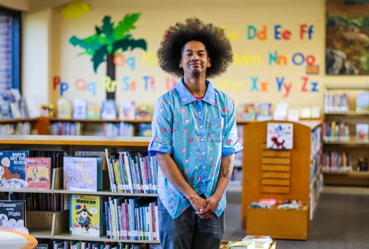 The social media star helping people fall in love with libraries