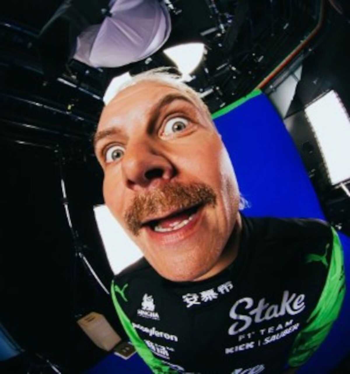 F1 driver leaves Still Game fans in stitches after accidental photo