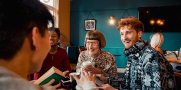 Reading between the lines: the book club boom - Positive News