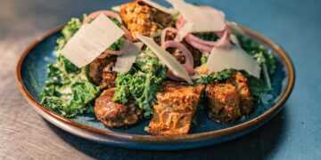 Singapore approves 16 types of insects as food for humans, amid the sector’s growing buzz - Positive News