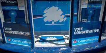 Two fifths of Conservative Party members support a merger with Reform UK