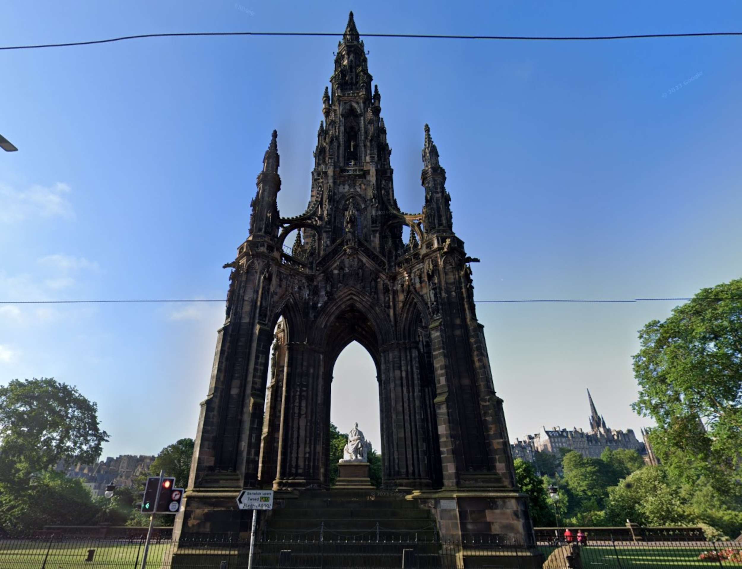 Edinburgh tops the list for most attractive UK city for foreign investment outside of London 