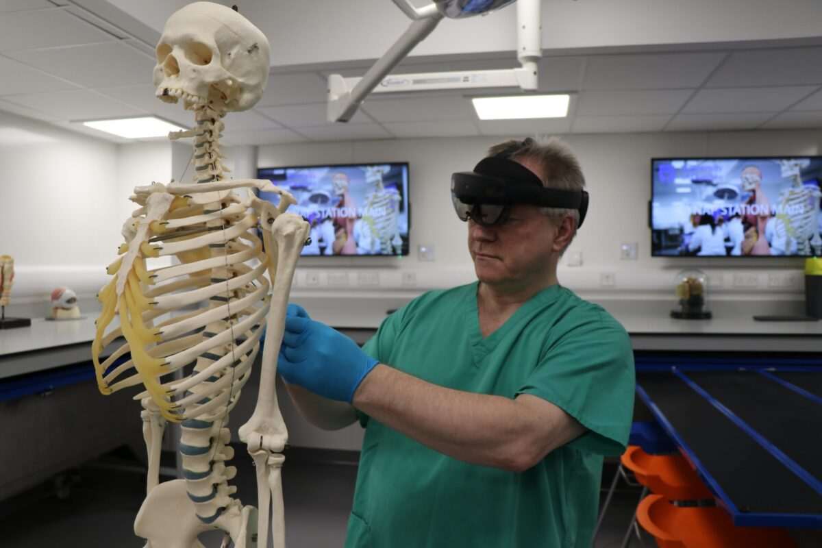 First AR software for epidurals developed by Dundee researchers