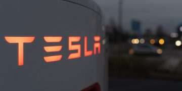 Lib Dems: Government must ‘toughen up’ on Trump with retaliatory Tesla tariffs