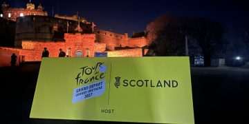 Edinburgh Castle kicks off city's Tour de France countdown