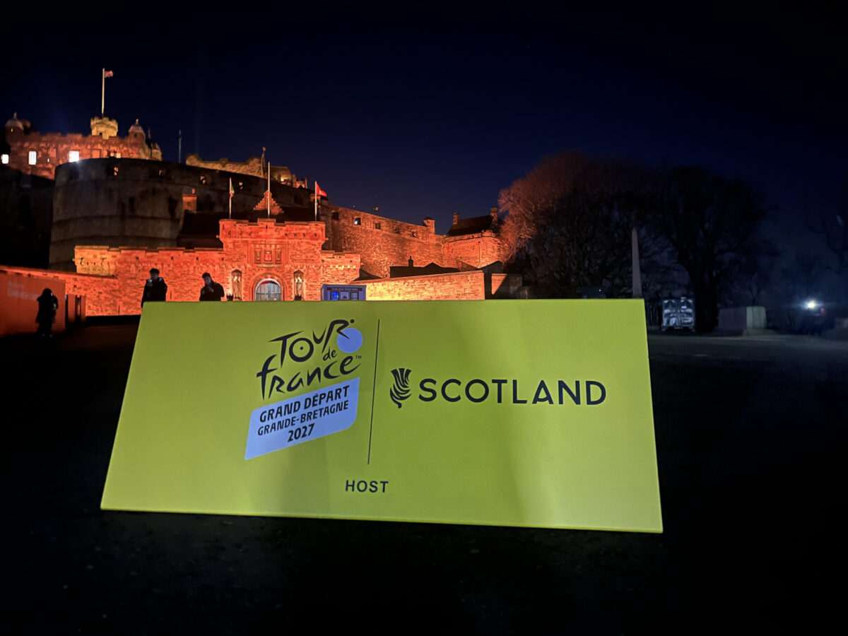 Edinburgh Castle kicks off city's Tour de France countdown