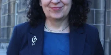 Industry expert says companies face “no accountability” over vapes 