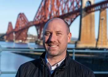 SNP pledges high street hearing tests in bid to increase access