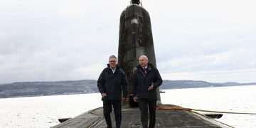 John Healey resigns as defence secretary - letter in full