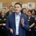 Wes Streeting abandons leadership bid and backs Burnham