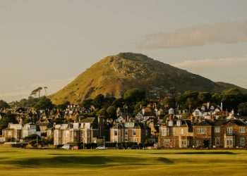 An image of the North Berwick Law, the conical hill in North Berwick.
