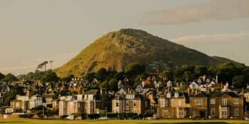 An image of the North Berwick Law, the conical hill in North Berwick.